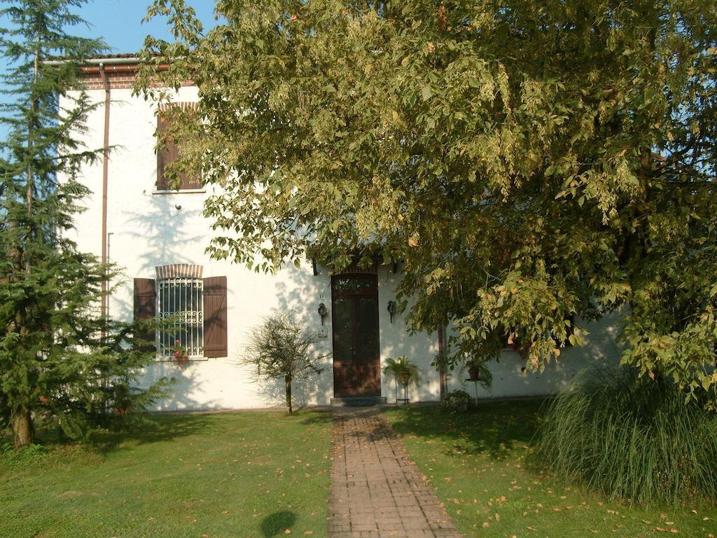 B&B Casa Manuelli Алессандрія Екстер'єр фото