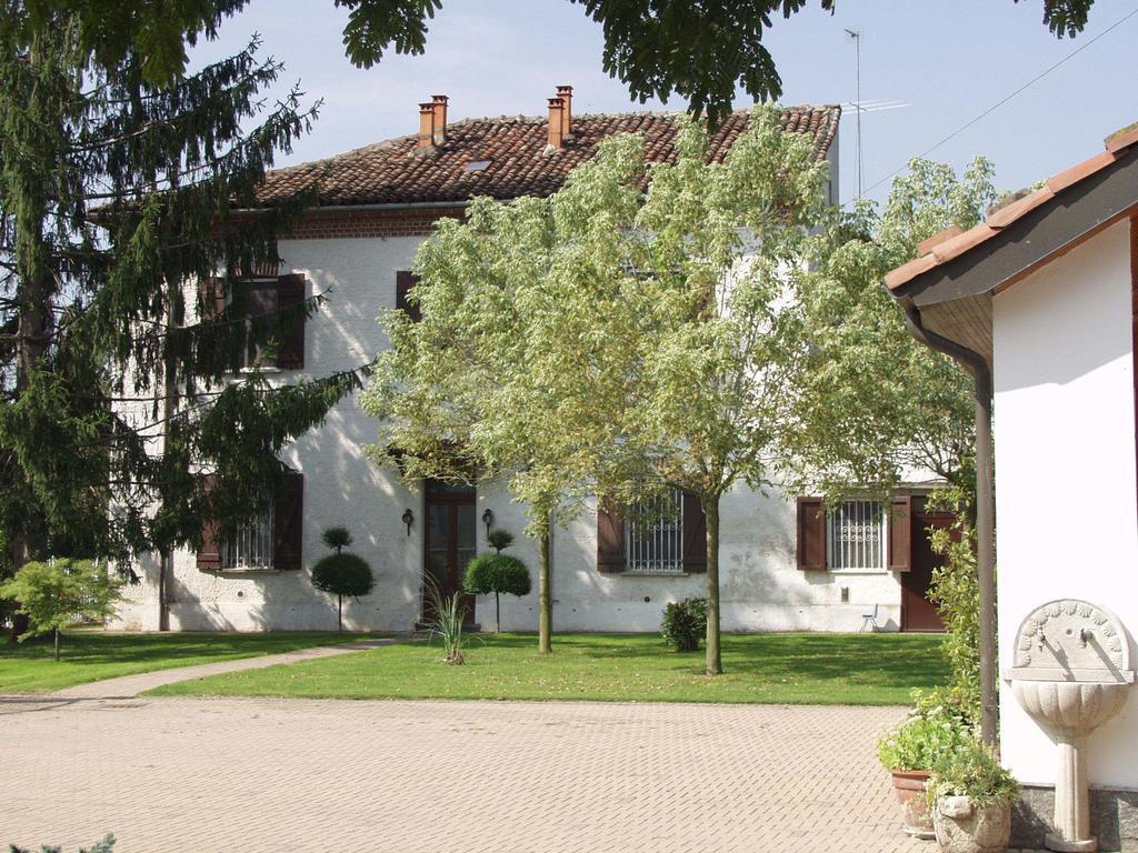 B&B Casa Manuelli Алессандрія Екстер'єр фото